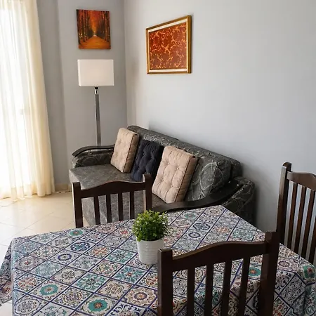 Enis 3 Apartment *